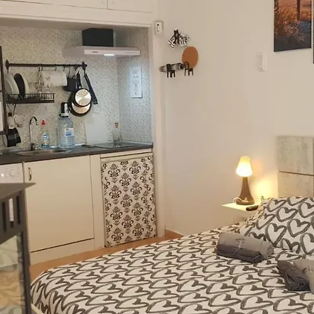 شقة Sunrise Studio, Garden View & Wifi Free *